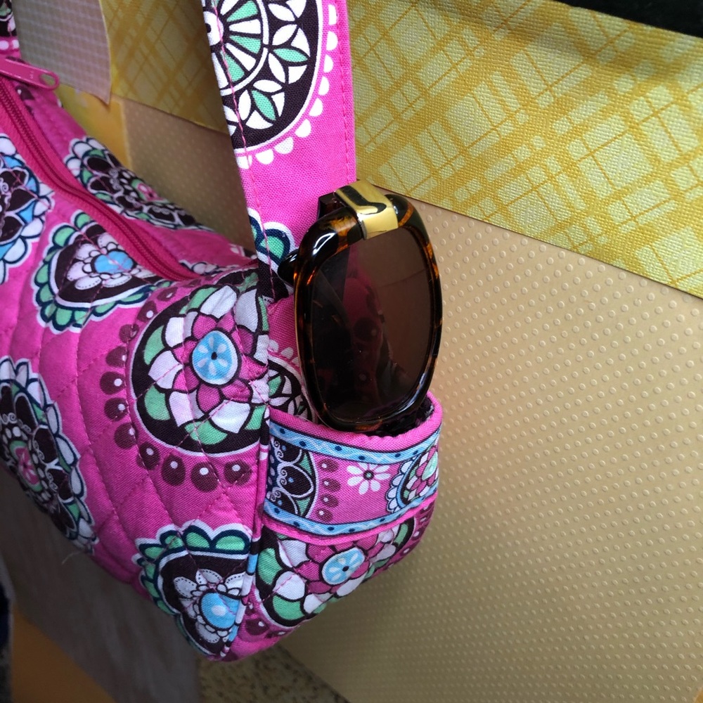 Vera Bradley Small Purse Spring/Summer Pattern - Picture 9 of 13